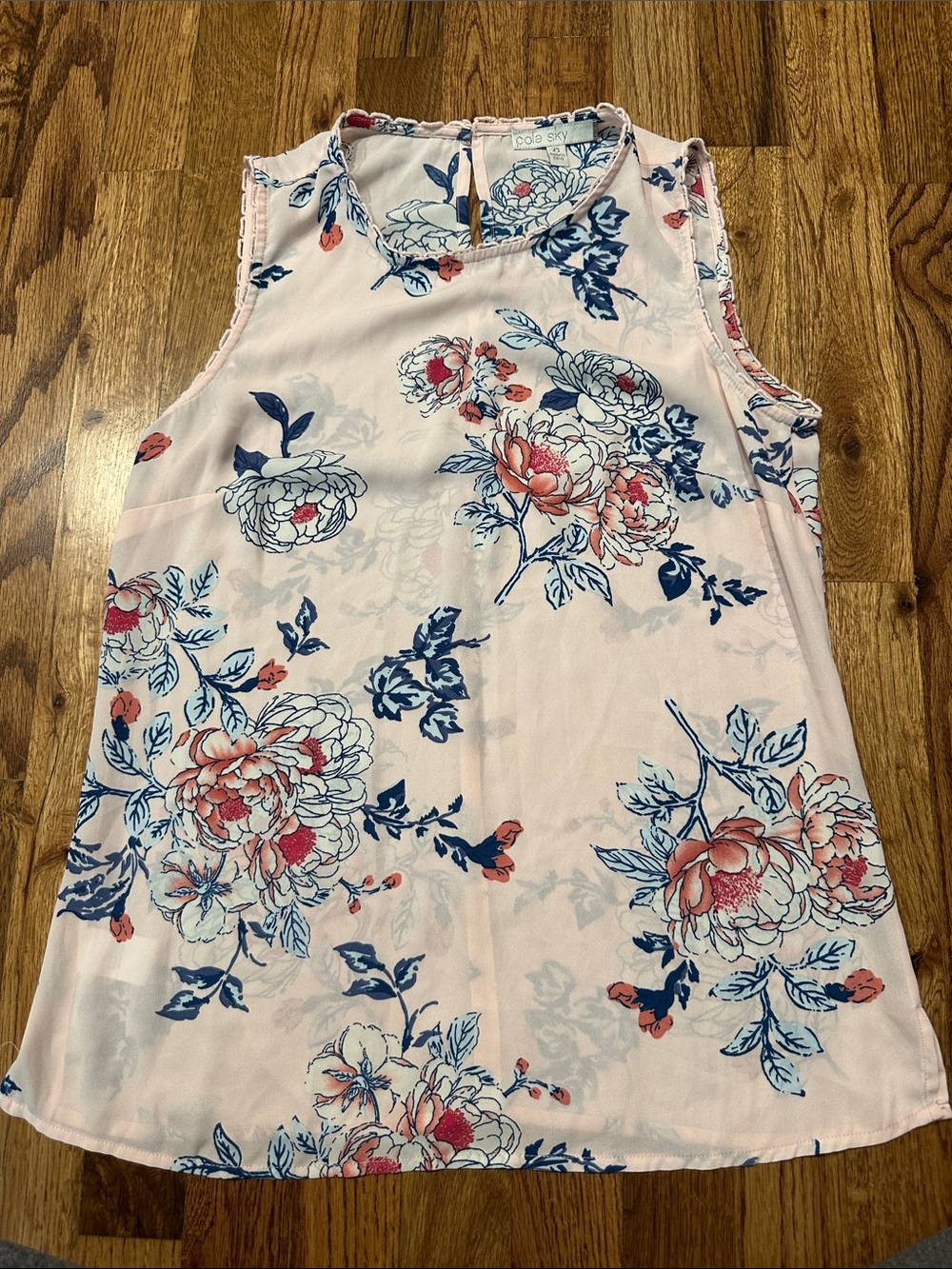 Light Pink Floral Keyhole Camisole - Cool Sky